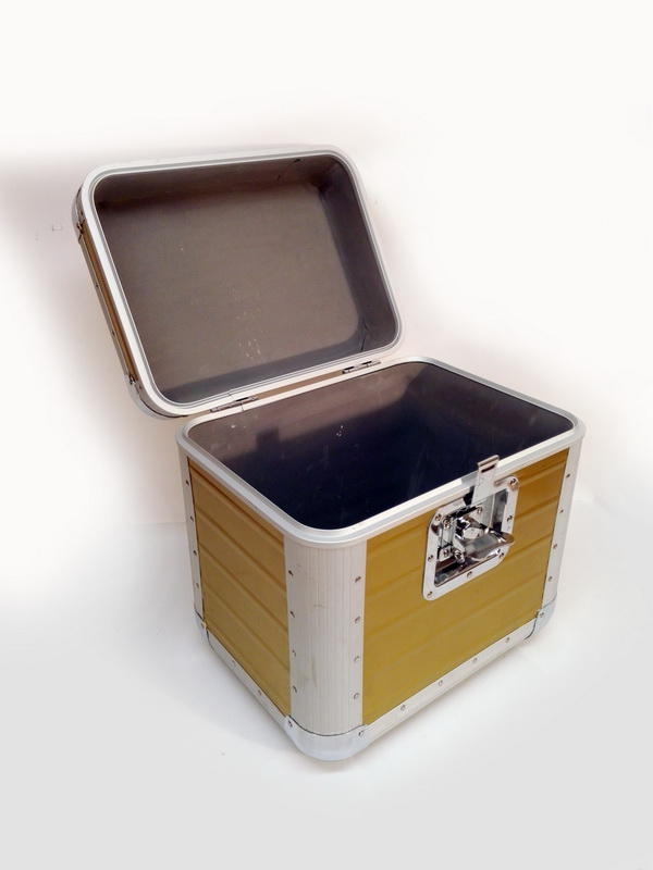 maleta discos dj metal 36x35x26 1u